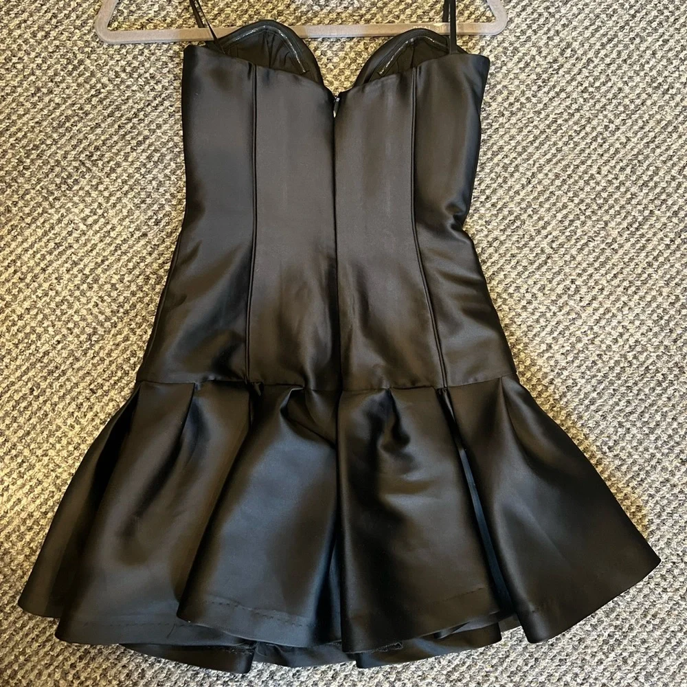 Lumo Deep Sweetheart Drop Waist Dress - Picture 5 of 8